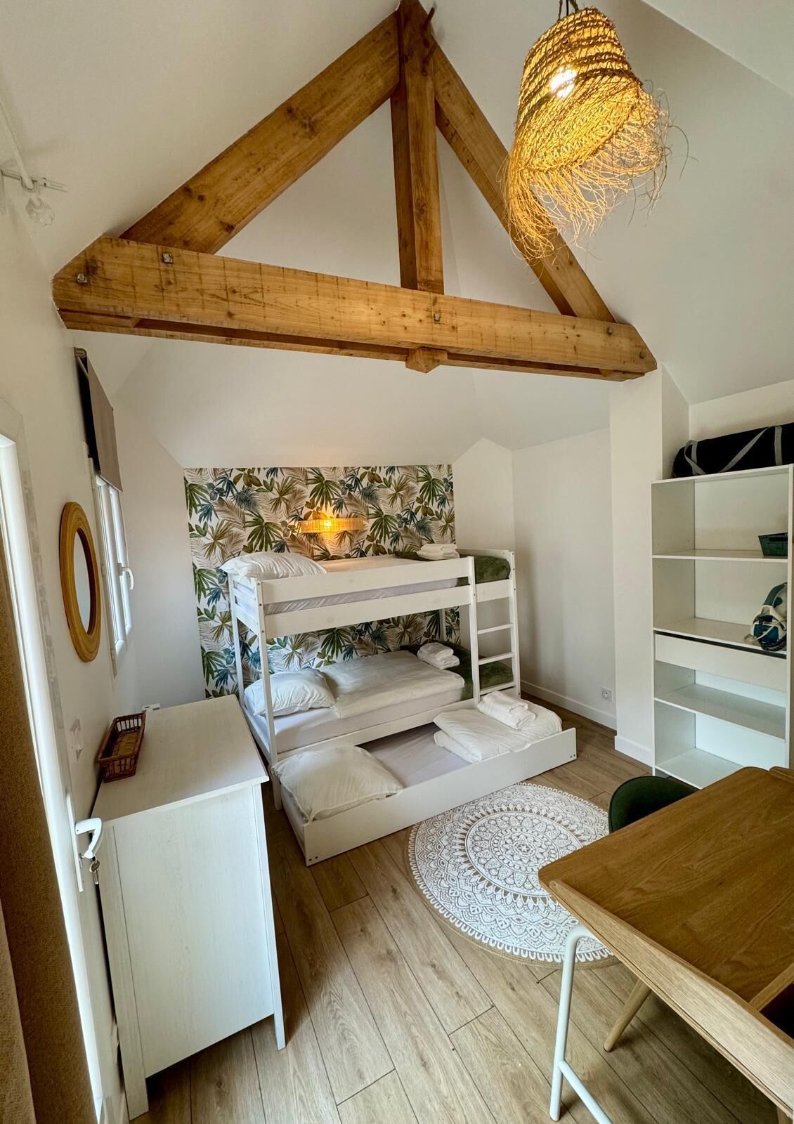 2 chambres, fer et planche à repasser, Wi-Fi gratuit, draps fournis