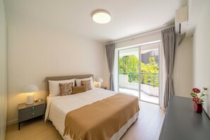 Superior Apartment, 3 Bedrooms, Balcony, City View | Iron/ironing board, free WiFi - Tyms Stylish 3BR 2BA Apt Xujiahui Shops (Shanghai)