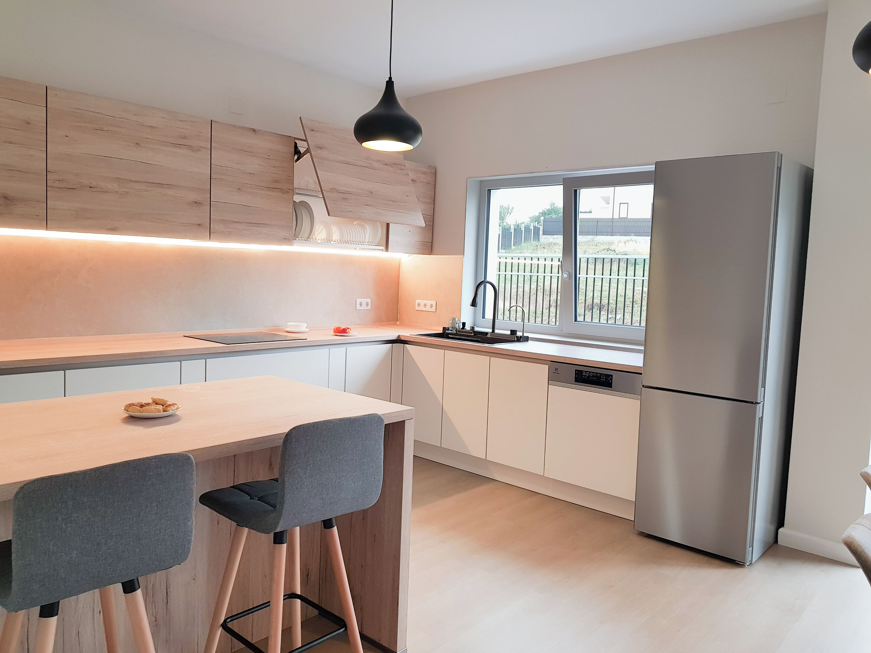 Oven, stovetop, dishwasher