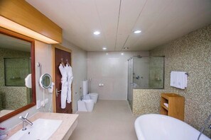 Habitación superior, vista a la laguna | Baño
