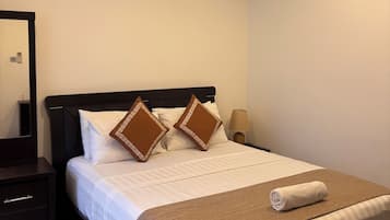 2 bedrooms, in-room safe, iron/ironing board, free WiFi
