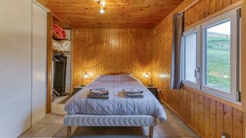 1 chambre, bureau, fer et planche à repasser, Wi-Fi