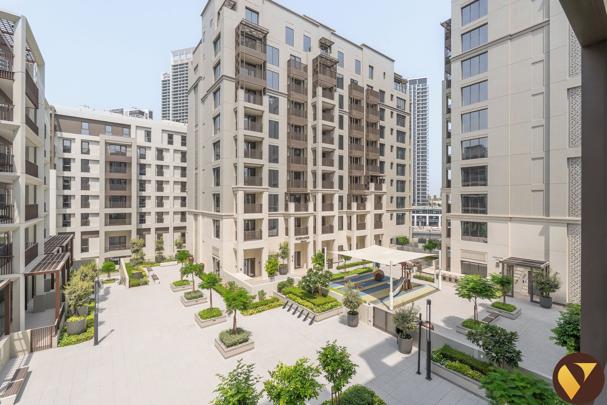 Appartement Luxe, balcon, vue piscine