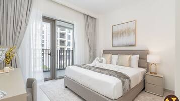 Apartamento superluxo, sacada, vista para o jardim | Ferros/tábuas de passar roupa, berços (sobretaxa), Wi-Fi de cortesia