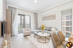 Luksus-lejlighed - balkon - udsigt til pool | Strygejern/strygebræt, baby-/barnesenge (tillægsgebyr), gratis Wi-Fi