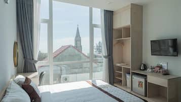 Deluxe Double Room | Blackout drapes, iron/ironing board, free WiFi