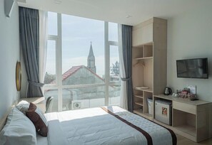 Cortinas blackout, tabla de planchar con plancha y wifi gratis