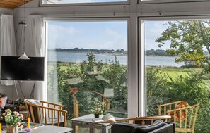 Smart TV, fireplace, foosball