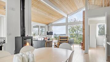 Smart-tv, pejs, bordfodbold