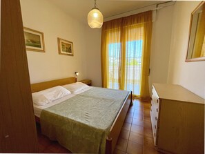 Apartment, 2 Bedrooms, Balcony