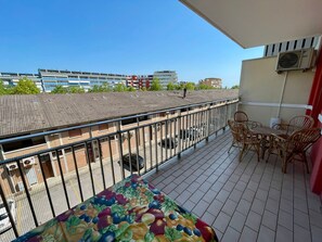 Apartment, 2 Bedrooms, Balcony | Balcony - Spacious Apartment for six Guests (Caorle)