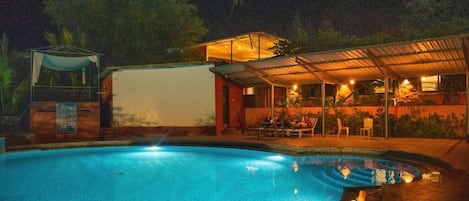 Piscine extérieure