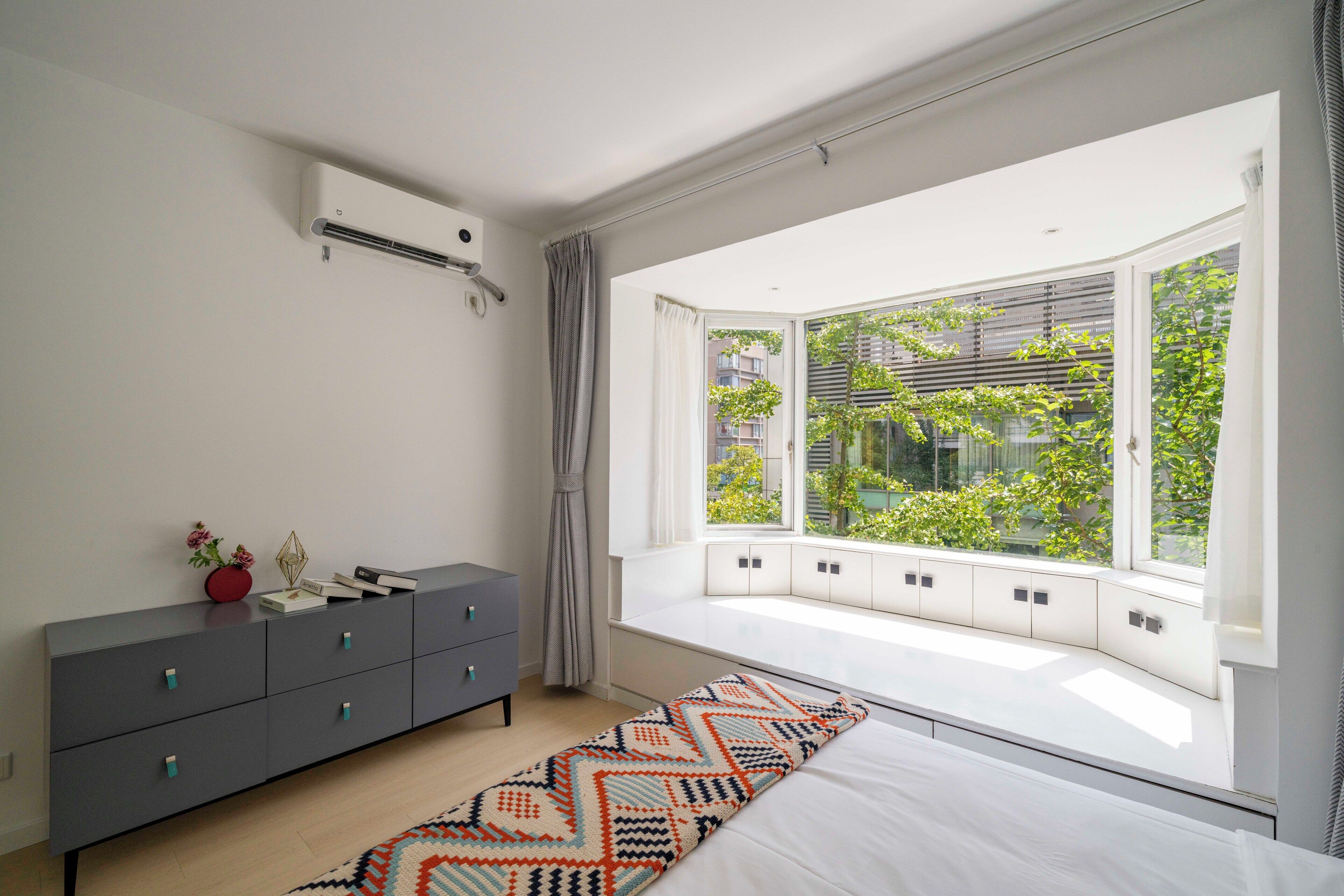 Superior Apartment, 3 Bedrooms, Balcony, City View | Iron/ironing board, free WiFi