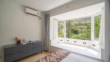 Superior Apartment, 3 Bedrooms, Balcony, City View | Iron/ironing board, free WiFi