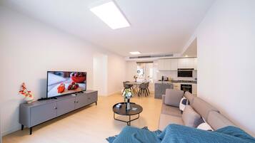 Superior Apartment, 3 Bedrooms, Balcony, City View | Living room