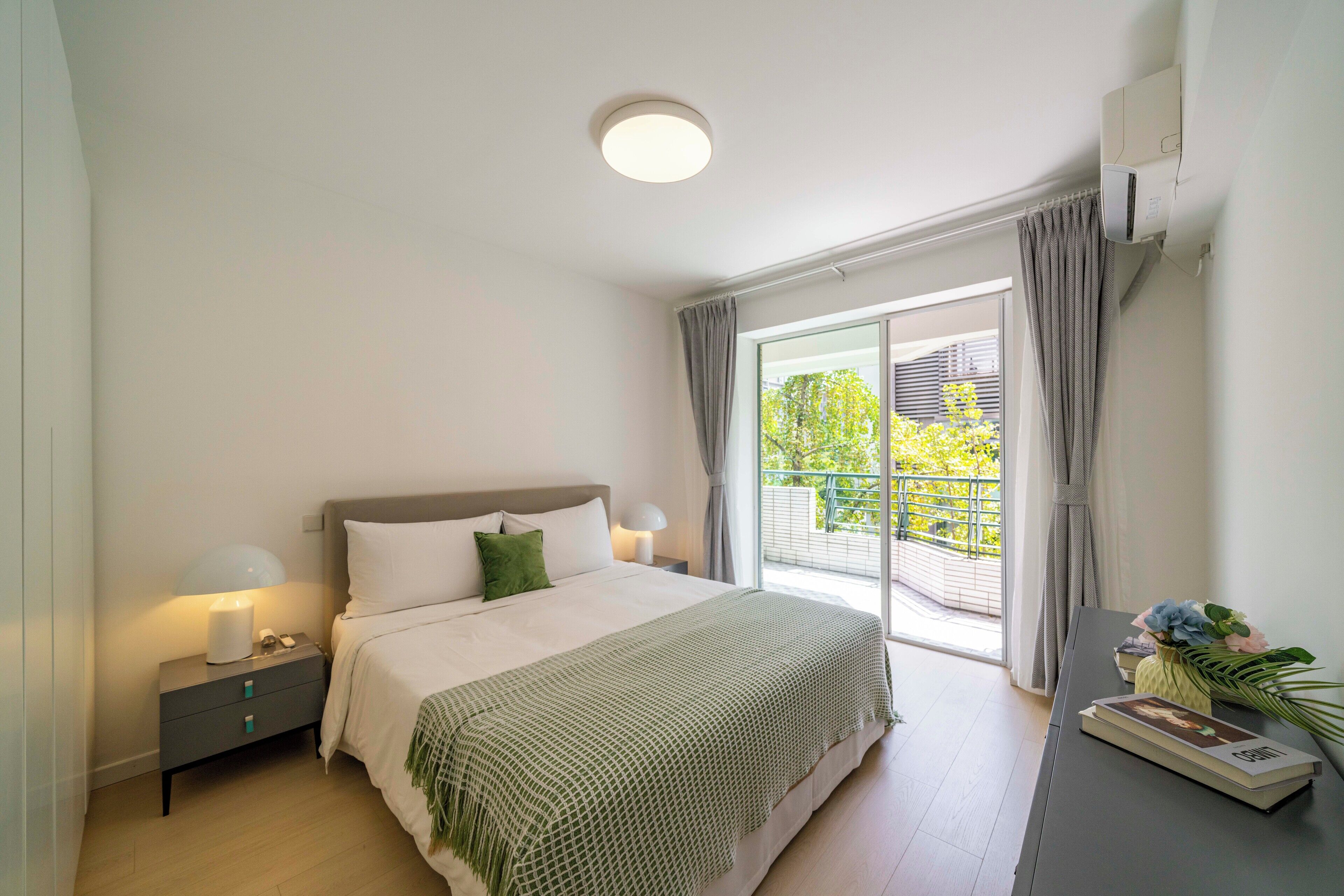 Superior Apartment, 3 Bedrooms, Balcony, City View | Iron/ironing board, free WiFi