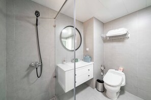 Superior Apartment, 3 Bedrooms, Balcony, City View | Bathroom | Slippers - Tyms Family 3BR 2BA Residence  (Shanghai)