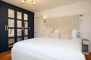 2 bedrooms, WiFi, bed sheets - A Teddington Home, by Veeve (London)