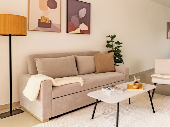 Apartment, 2 Bedrooms, Terrace, Garden View | Living room