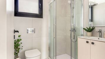 Apartamento, 1 habitación, terraza, vistas al jardín | Baño