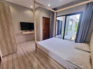 4 chambres, bureau, fer et planche à repasser, accès au Wi-Fi (inclus)