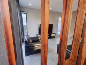 Smart TV - Serenity I Villa : 4 Ensuite Bedrooms, Heated Pool Feature & Cozy Living Spaces. (Grand Baie)