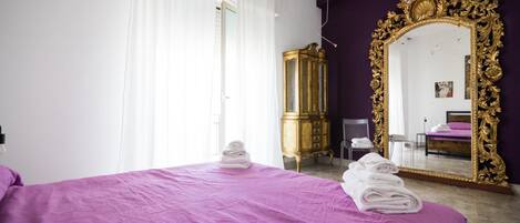 Premium bedding, individually furnished, blackout drapes, travel crib
