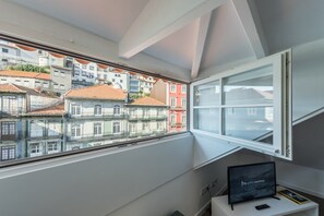 Studio (Studio)
