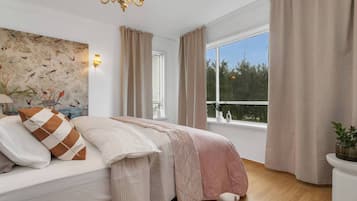 8 chambres, fer et planche Ă repasser, Wi-Fi, draps fournis