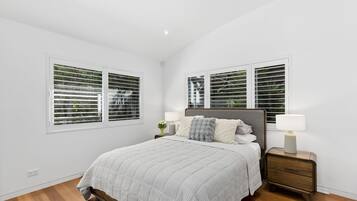 2 chambres, fer et planche Ă  repasser, Wi-Fi, draps fournis