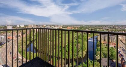 Luxurious Modern High Rise: Central Manchester