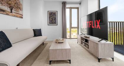 Luxurious Modern High Rise: Central Manchester