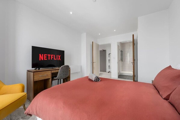 Unclassified image, 1 of 30, button