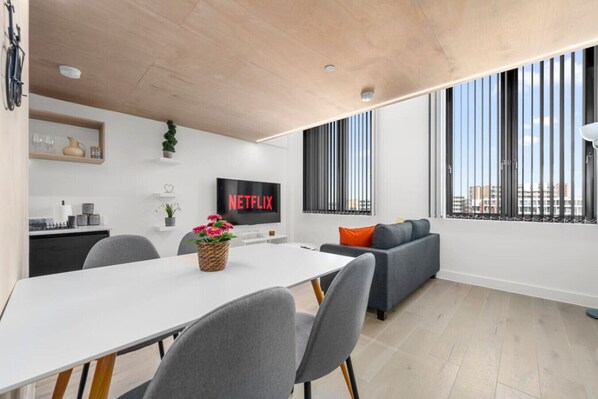 Imagen sin descripción, 1 de 30, botón