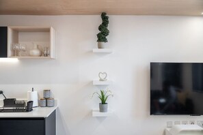 Interior - Stylish Modern Apartment: Central Manchester (Greater Manchester)