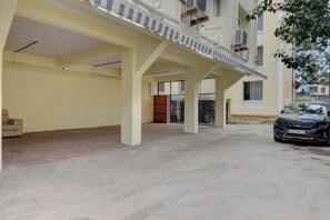 Free self parking