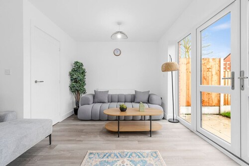 Luxurious Stylish: Modern Home