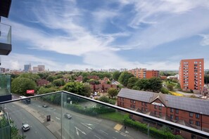 Property grounds - Modern Apartment: Central Manchester (Greater Manchester)