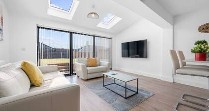 Luxurious Stylish: Modern Home