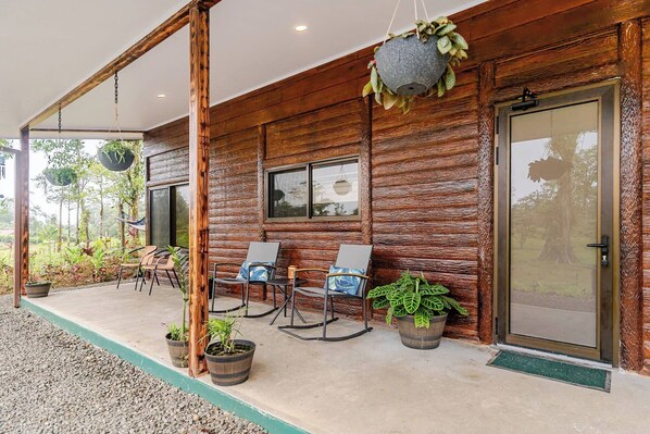 House, 3 Bedrooms, Smoking, Balcony | Terrace/patio