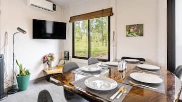 Ferienhaus, 3 Schlafzimmer, Raucher, Balkon | Speisen