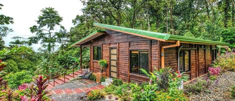 Casa, 2 quartos, para fumantes, sacada | Fachada