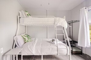 House, 3 Bedrooms, Smoking, Patio | 3 bedrooms