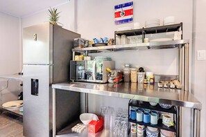 House, 3 Bedrooms, Smoking, Patio | Interior