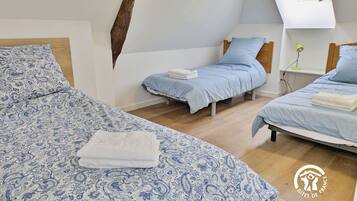 3 bedrooms, free WiFi, bed sheets