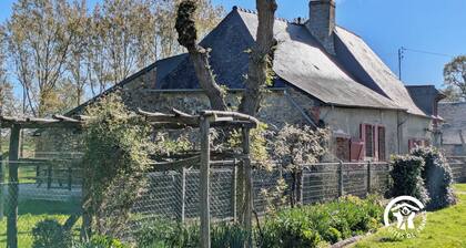 Comfortable cottage for 6 with spacious terrace