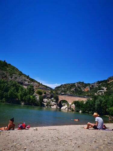 Holiday Home 'Entière Évasion Nature' with Mountain View, Wi-Fi and Air Conditioning