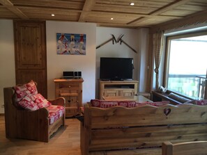 TV - 4-Room Apartment 6 People 3* Facing Southeast (Valloire)