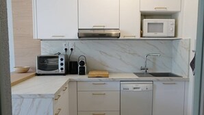Uklassifisert bilde, 3 av 15, knapp