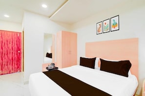 Blackout drapes, iron/ironing board, free WiFi